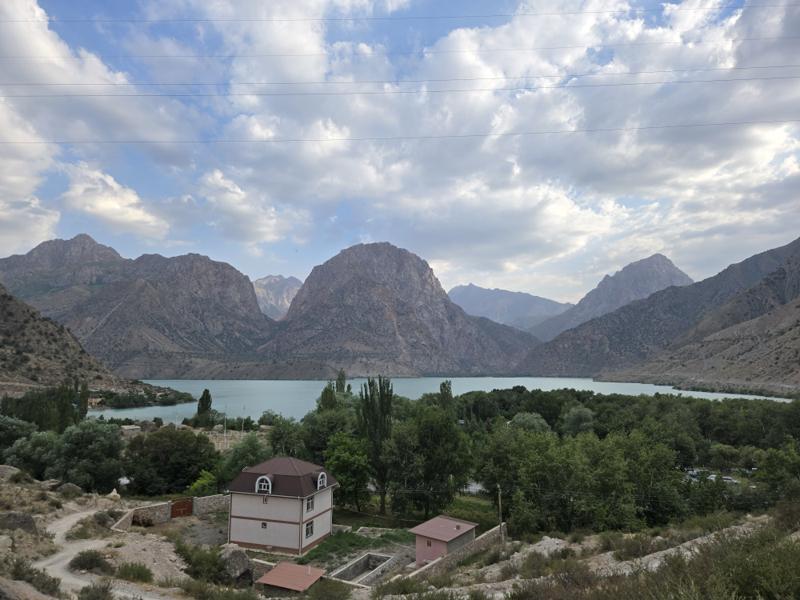 Из Ташкента в Самарканд через Таджикистан за 2 дня: Худжанд и озеро Искандеркуль