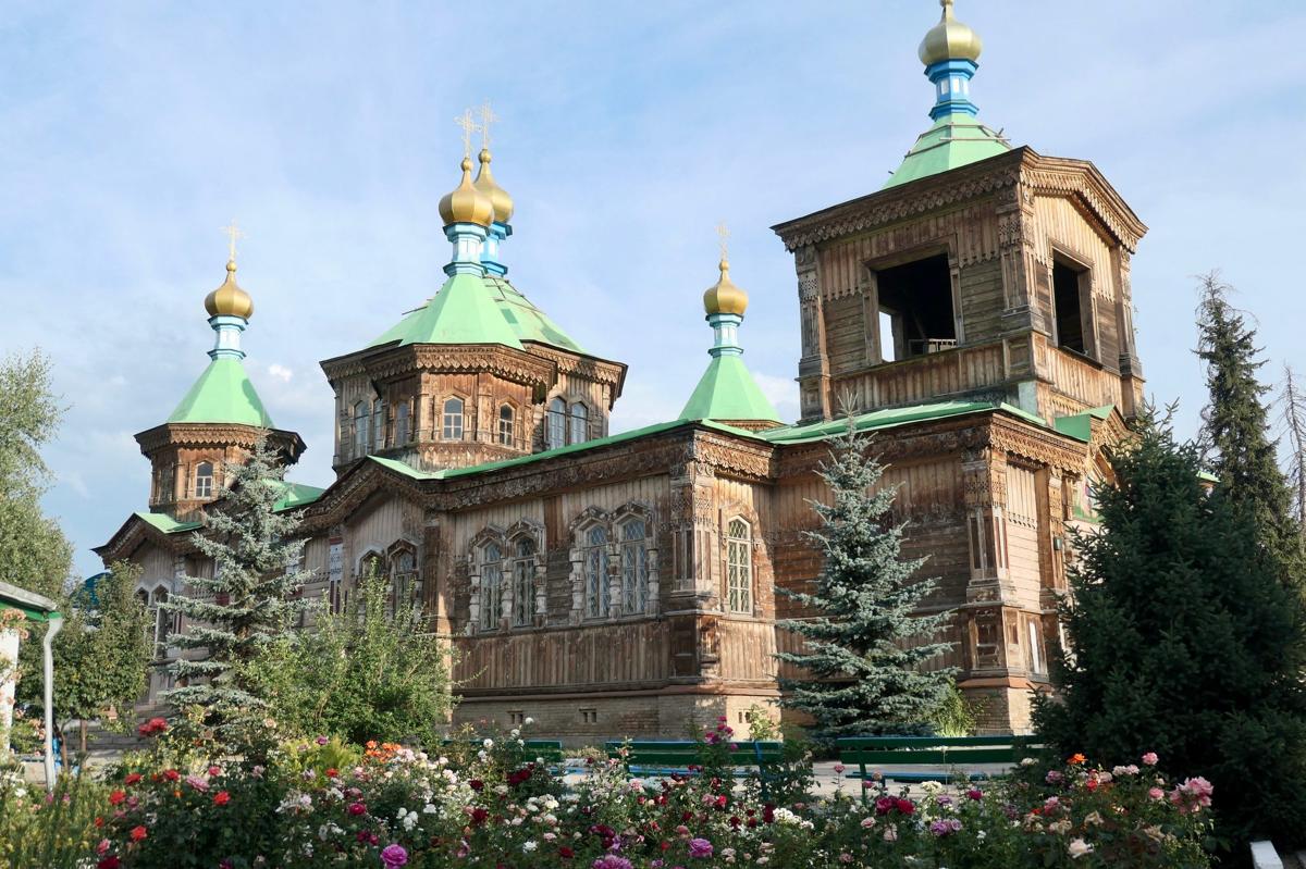 Karakol: wooden churches, a Dungan mosque and valleys made for hiking