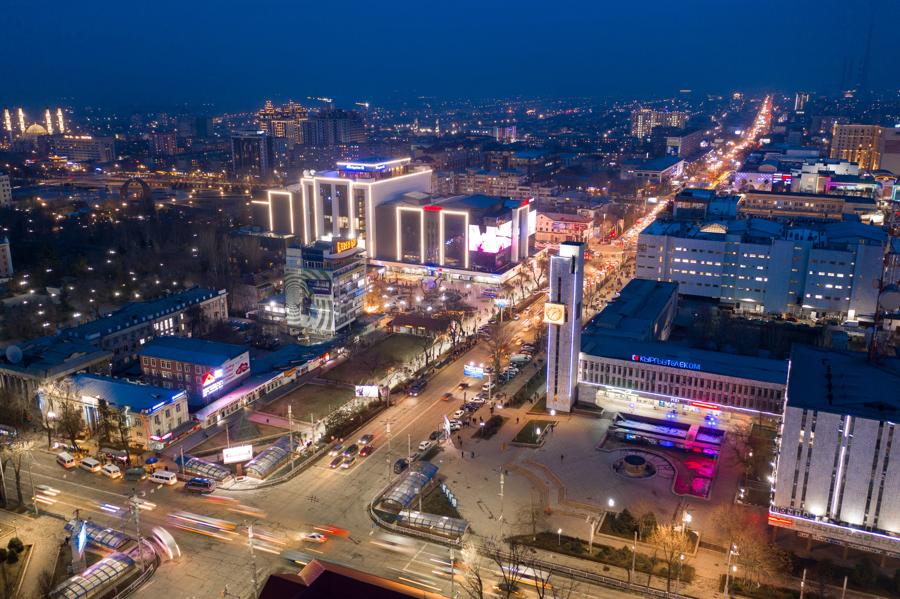 Bishkek: green avenues, bazaars and mountains at the end of the street — 3